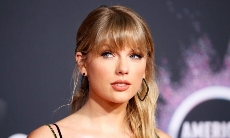Why Does Taylor Swift Remove Her Version Of ‘Fearless’ From Grammy Awards? inspect More Details Here! 452329