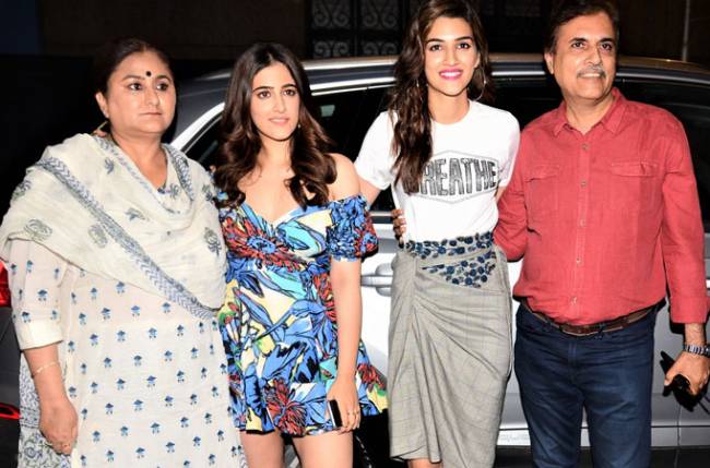 5 Photos Of Mimi Fame Kriti Sanon That Prove She Shares A Close Bond With Her Family; Take A Look - 2