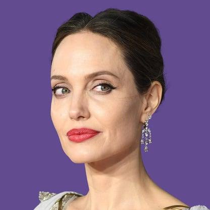 Lip Accessories For The Win! We Love Angelina Jolie’s Dress & Statement Accessory! - 9