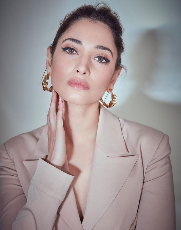 A Sight To Behold: Tamannaah Bhatia’s Approved Makeup Looks For Ultra Max Impact - 1