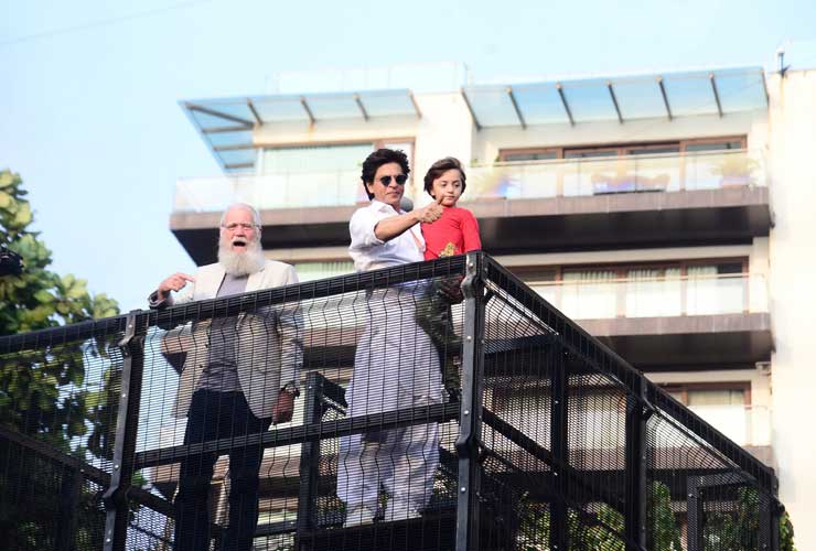 A Sneak Peek Into Shah Rukh Khan’s Luxurious Home, Car Collection, Lifestyle & Many More - 0