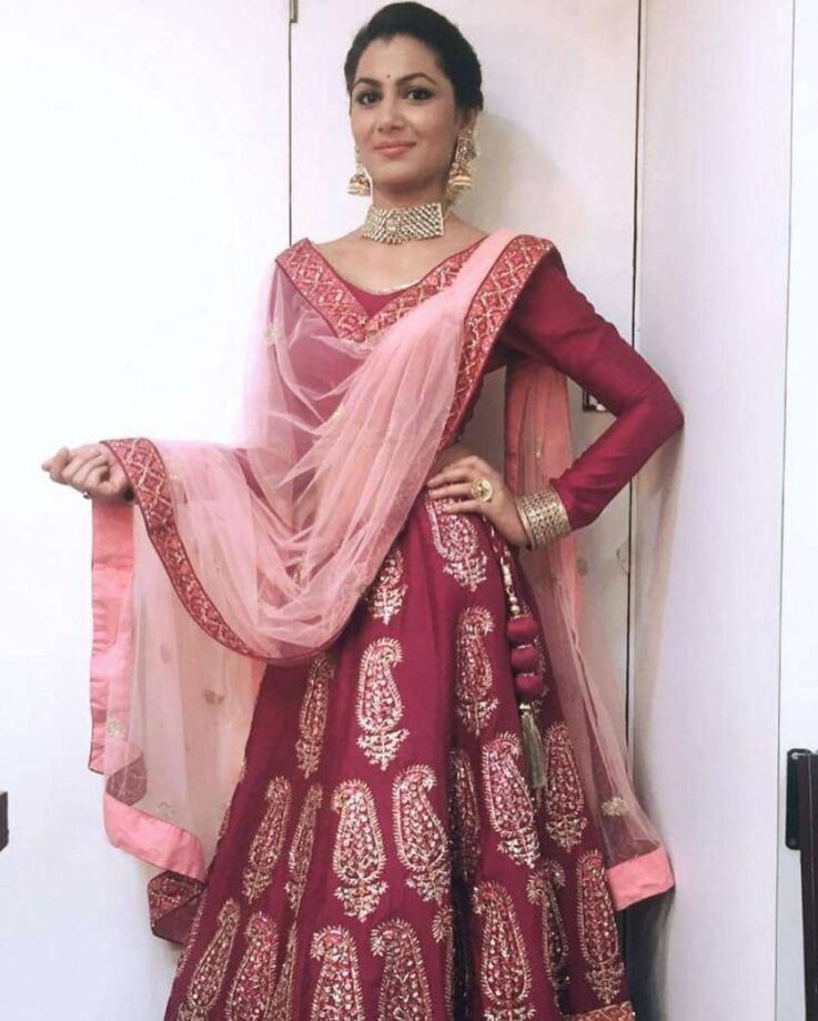 Anarkali Disco Chali! Steal Anarkali Dresses Of Sriti Jha & Shraddha Arya To Make An Impression On Your In-Laws - 0