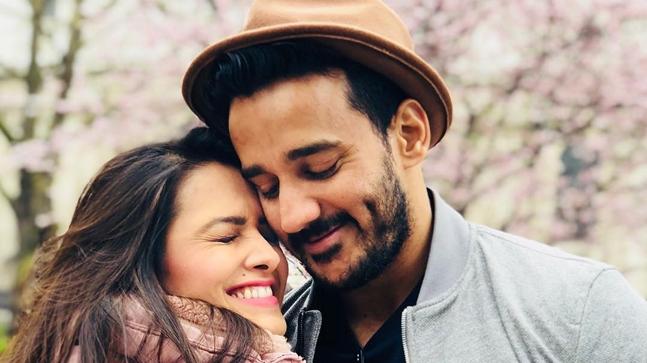 Mushy Photos! 5 Times Power Couple Anita Hassanandani And Rohit Reddy Proved That Love Is In The Air - 2