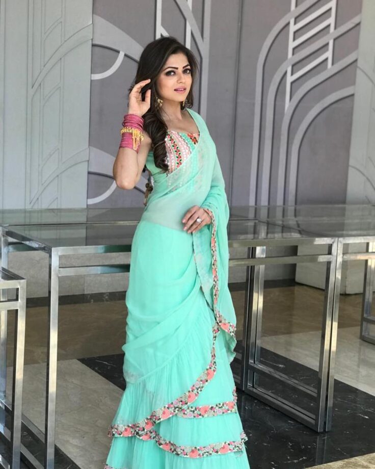 Jennifer Winget, Shweta Tiwari, Drashti Dhami, Divyanka Tripathi: Divas in classy glamourous ethnic wear - 2