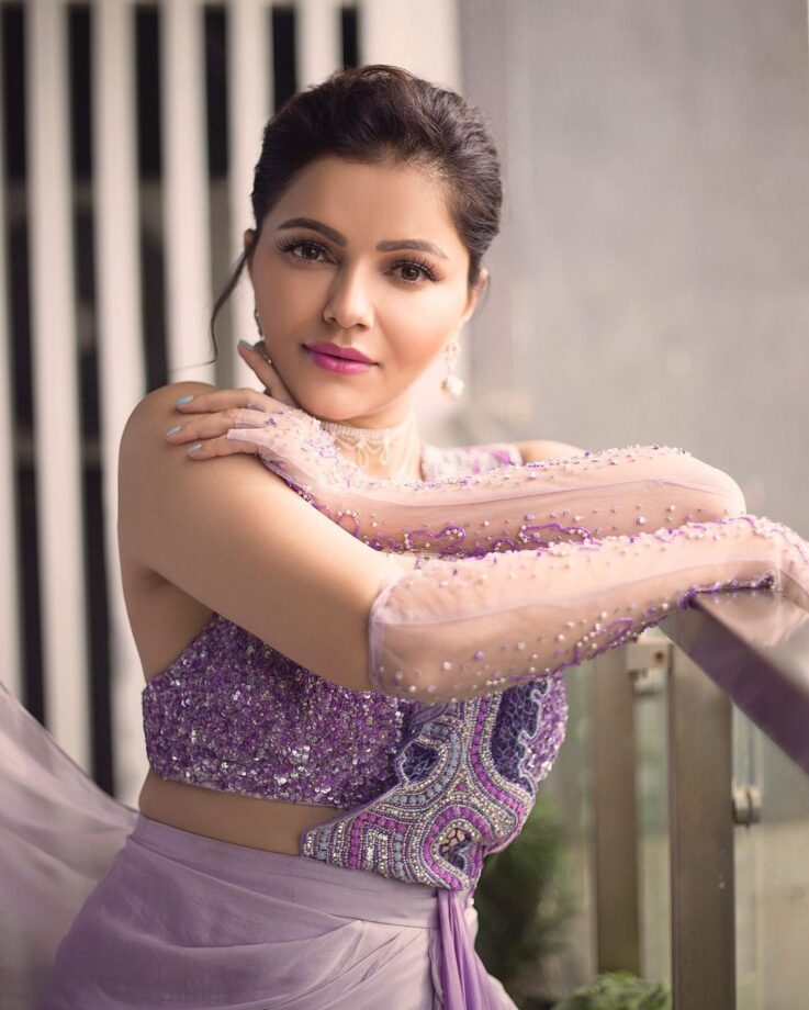 Kya Khub Lagti Ho Badi Sundar Dikhati Ho: Bigg Boss Lady Rubina Dilaik Always Won The Hearts Of Fans By Her Alluring Beauty - 4