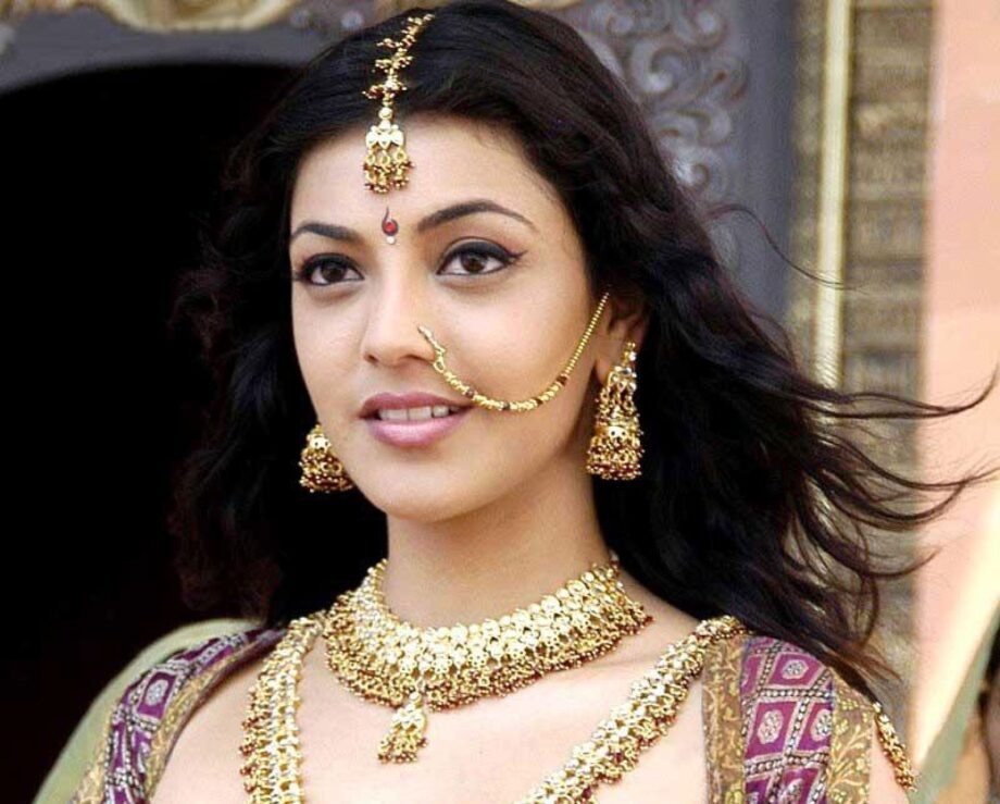 Bindiya Chamkegi: Kajal Aggarwal Is Your Perfect Guide To Slay Bindi Look, Take Hints - 3