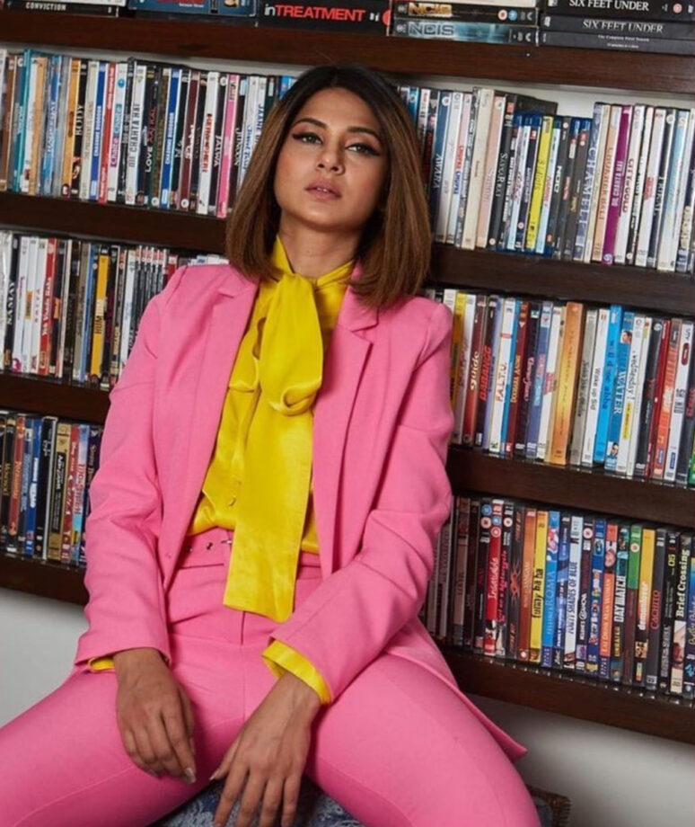 Boss Lady! Jennifer Winget Gives Major CEO Vibes In Pantsuits; See Pics - 1