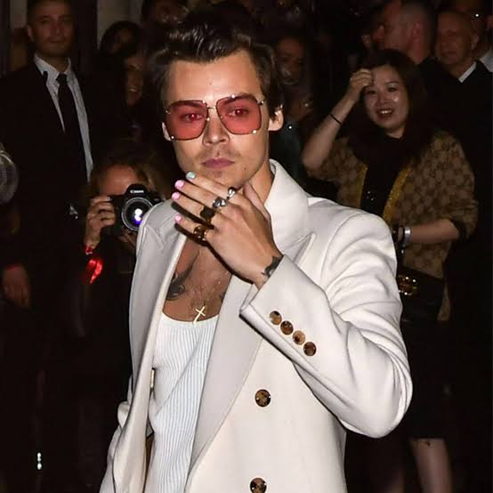 Breaking The Gender Norms: Male Nail Art Is The Next Big Trend & These Celebrities Are Flaunting It In Style: From Brad Pitt To Johnny Depp To Harry Styles - 3