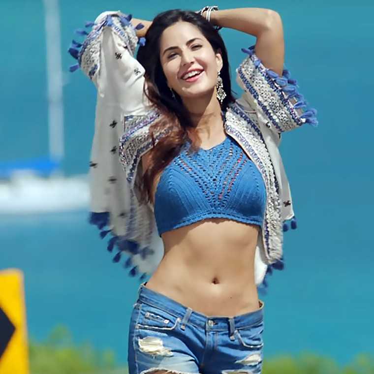 From Disha Patani, Katrina Kaif, And Malaika Arora: Bollywood Beauties Who Are A Fitness Freak And Flaunt Their Abs - 1