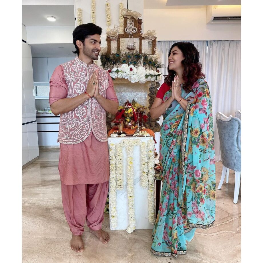 From Divyanka Tripathi-Vivek Dahiya to Disha Parmar-Rahul Vaidya: TV couples celebrate Ganesh Chaturthi in style - 1