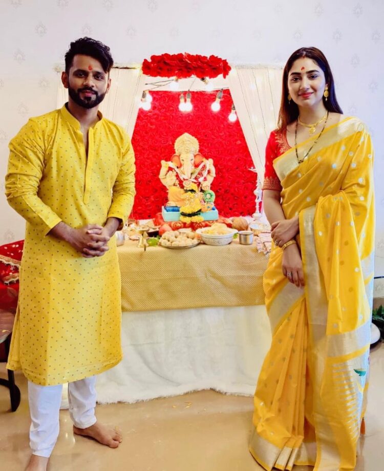 From Divyanka Tripathi-Vivek Dahiya to Disha Parmar-Rahul Vaidya: TV couples celebrate Ganesh Chaturthi in style - 3