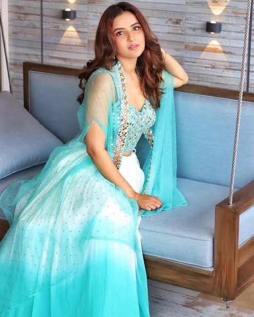 From Jasmin Bhasin To Mahira Khan: TV Beauties Who Looked Ethereal In Icy Blue Outfits - 1