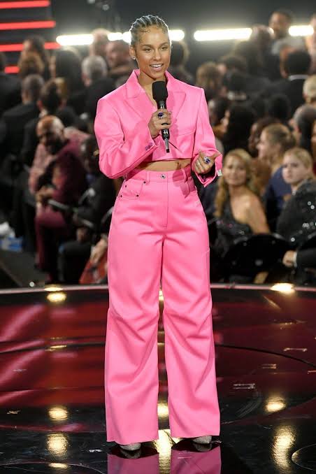 Alicia Keys Vs Selena Gomez: Rate The Beauties’ Sassy Pantsuits - 3