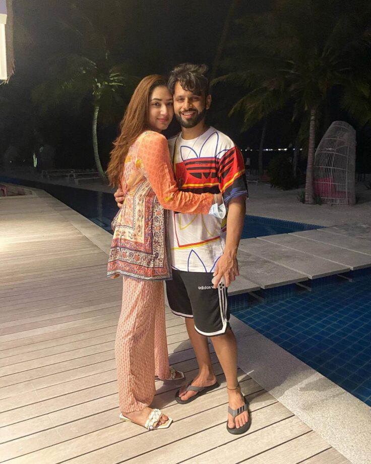 A Sneak Peek Into Rahul Vaidya’s & Wifey Disha Parmar’s Romantic Maldives Pics That Will Leave You Lovestruck - 3