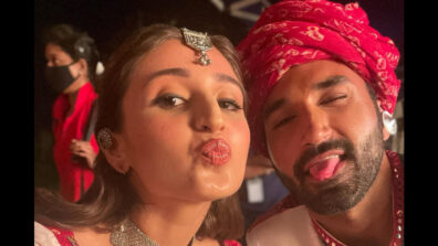 How Romantic: Dhvani Bhanushali clicks an adorable selfie in Rajasthani style outfit with her special man, fans in awe of her hot pout