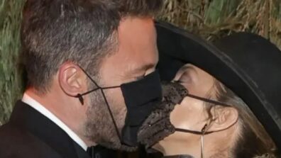 How Romantic: Jennifer Lopez and Ben Affleck kiss passionately with masks on at Met Gala 2021, see pics