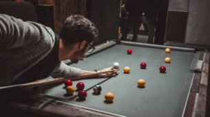 How to play a pool game like a pro? Here are 10 tips & strategies you must learn