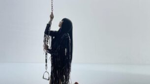 It’s Burning Hot: Blackpink’s Lisa does a super hot pole dance with perfection, Blinks in awe of her hotness