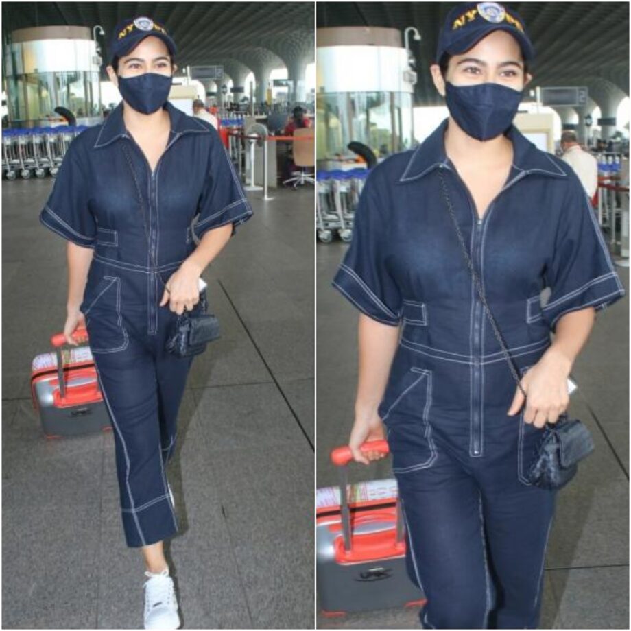Kiara Advani VS Sara Ali Khan: Which Bollywood Leading Beauty Looks Effortlessly Stylish In Denim Jumpsuit - 1