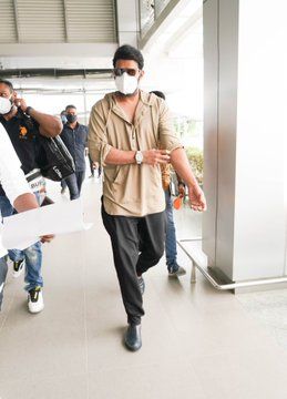 Let Your Outfit Talk For You: Actor Prabhas’ Sweat Pants And Tees Outfits You Should Bookmark - 2