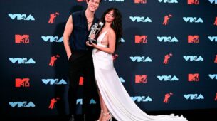 Love is Growing! Camila Cabello Arrives With Her Real-Life Prince Shawn Mendes At The Red Carpet