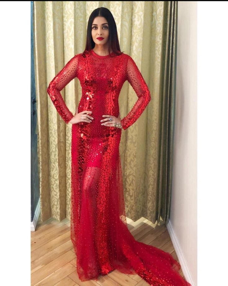 Oh So Hot: Aishwarya Bachchan Is A Vision To Behold In Her Red Majestic Flawless Gown, View Pics To Bless Your Eyes - 1