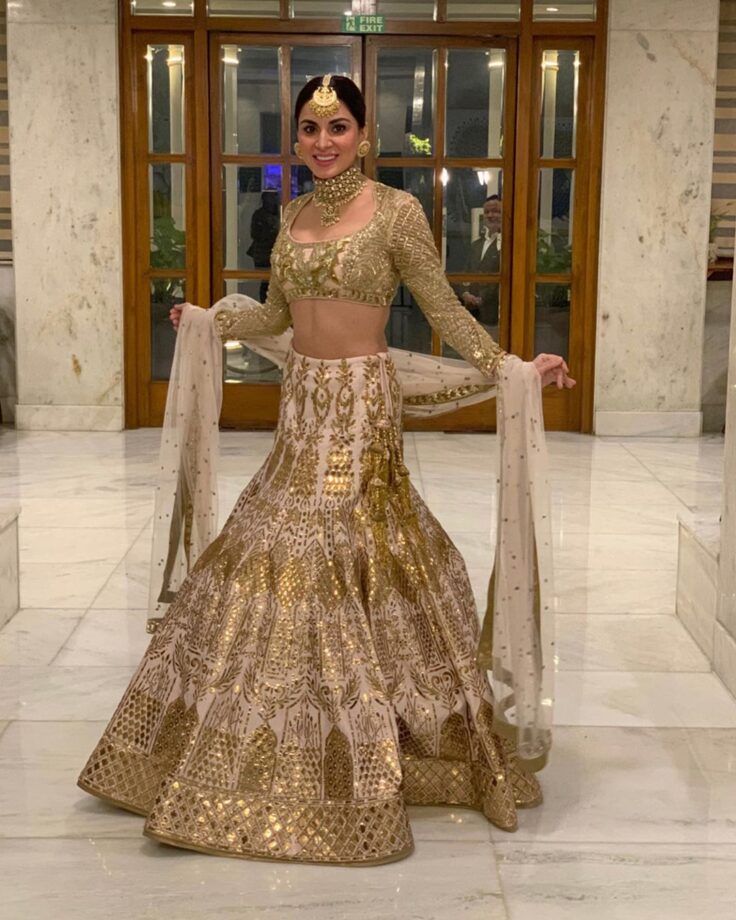 Shimmery Lehengas Are Always A Good Idea! Which Lehenga Of Shraddha Arya Would You Pick? - 5