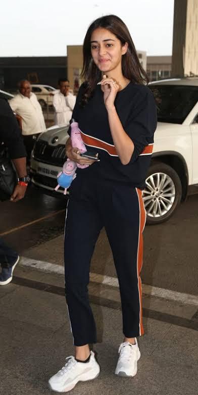 Sara Ali Khan & Ananya Panday Approved Ways To Slay The Gym Tracksuit Look In Full Glam, Take Inspiration - 4