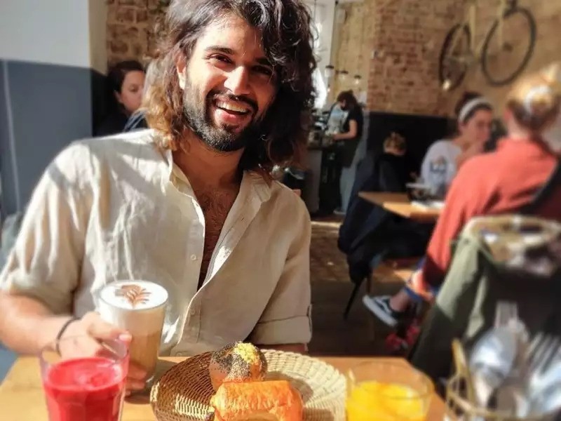 Steal These Hairstyles Of Vijay Deverakonda To Look Like A Pack Of Hotness, Take Tips - 4