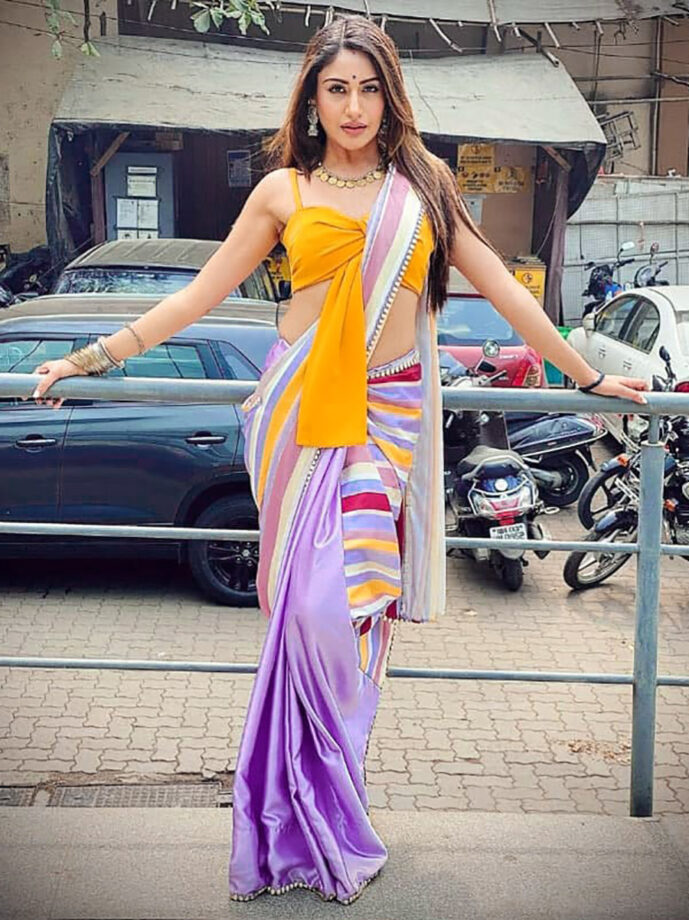 Surbhi Chandna Looks Stunning & Ooze Hotness In This Glamorous Saree, View Pics - 0