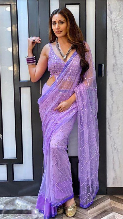 Surbhi Chandna Looks Stunning & Ooze Hotness In This Glamorous Saree, View Pics - 3