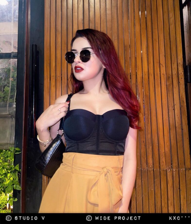 The Magic Of Your Eyes: Avneet Kaur, Jannat Zubair Rahmani and Reem Sameer Sheikh get experimental with shades, check out their spectacular fashion sense 794069