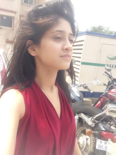 Times When Shivangi Joshi Nailed No Makeup Look Like A Pro & Left Us In Awe - 1