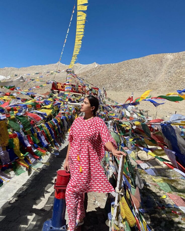 Travel Diary: Sara Ali Khan is clearly having a great time in Ladakh! View mesmerizing pics - 4