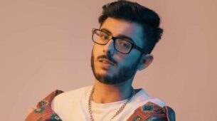 We Don’t Believe In Soulmates But CarryMinati’s Roasting Style Makes Us Fall In Love
