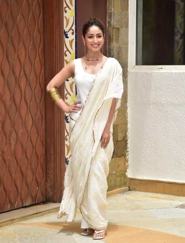 What A Beauty! Yami Gautam Flaunts Her Traditional ‘Aatheru’ Earrings With A Gorgeous Cream Coloured Saree, Take Cues - 1