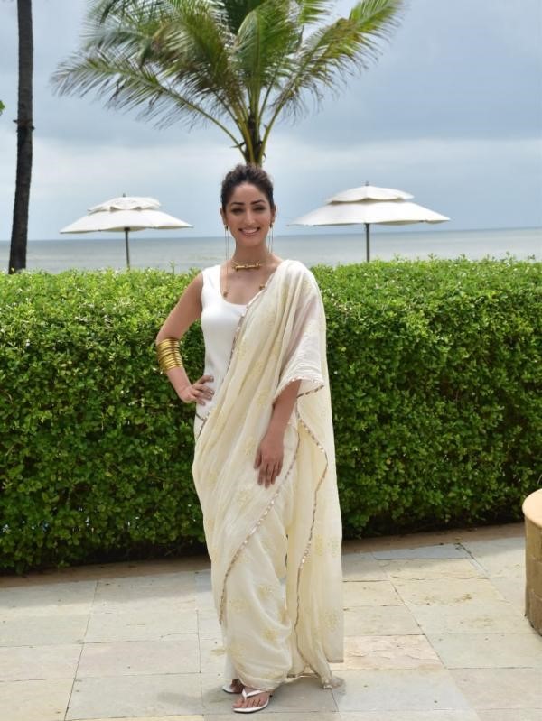 What A Beauty! Yami Gautam Flaunts Her Traditional ‘Aatheru’ Earrings With A Gorgeous Cream Coloured Saree, Take Cues - 0