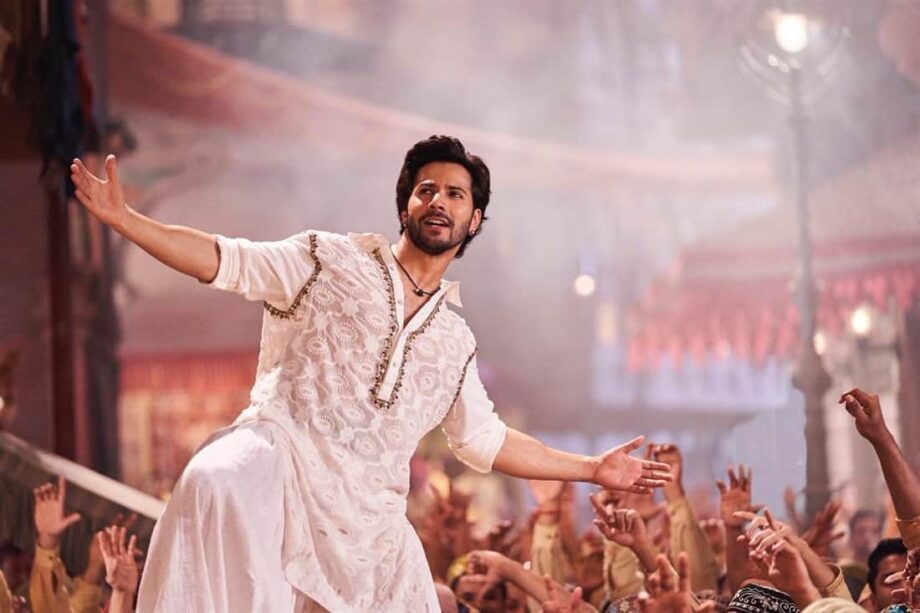 Worried about what to wear on Diwali? Alia Bhatt & Varun Dhawan’s Traditional Outfits From ‘Kalank’ movie are at your rescue - 3