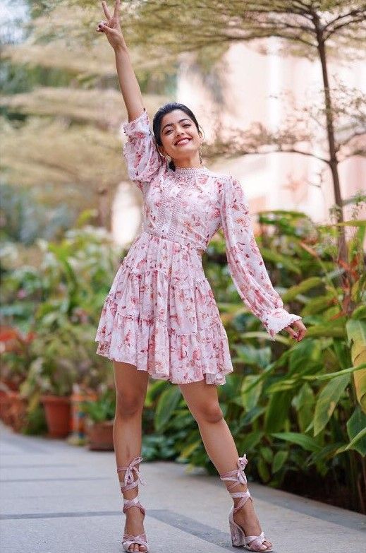 10+ Striking Outfits Of Rashmika Mandanna That Highlight Her ‘Modish’ Fashion Sense, View Pics - 2