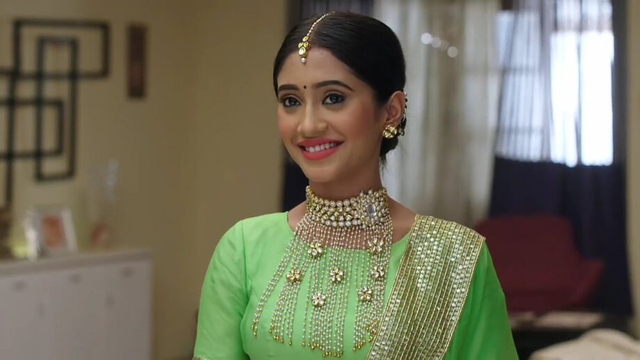 5+ Times YRKKH Actress Shivangi Joshi’s Jewellery Left Us Inspired, Who Doesn’t Want To Raid Her Jewellery Collection? - 2