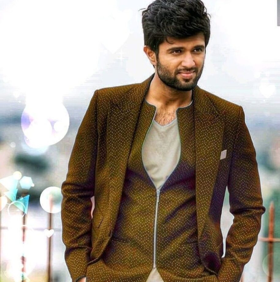 Allu Arjun And Vijay Deverakonda Are Teaching Netizens To Style Blazers For Long Lasting Impressions - 3