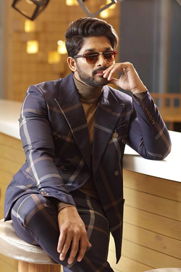 Allu Arjun And Vijay Deverakonda Are Teaching Netizens To Style Blazers For Long Lasting Impressions - 2