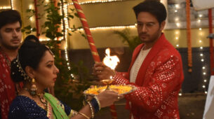 Anupamaa spoiler alert: Anupamaa and Anuj burn the Raavan together 