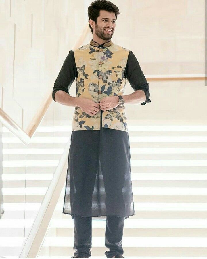 Bewildered About What To Wear At A Brother’s Wedding? Take Cues From Yash And Vijay Deverakonda - 5