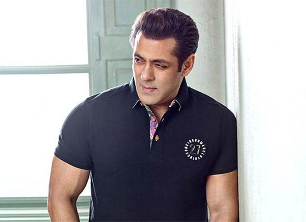 Collar Vs Round neck: Which fashion style of Salman Khan won your heart? - 4