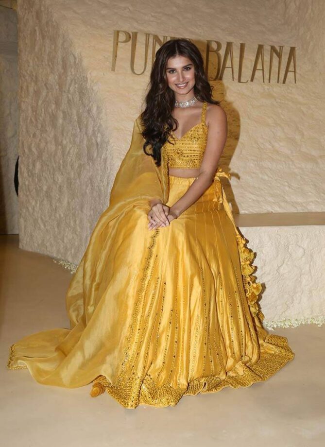 Sunshine Hues For The Win! Kiara Advani Vs Tara Sutaria: Which Diva’s Yellow Lehenga Would You Bookmark For Next Desi Event? - 1