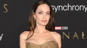 Angelina Jolie Looks Oozing Hot In Metallic Strapless Dress: See Pics
