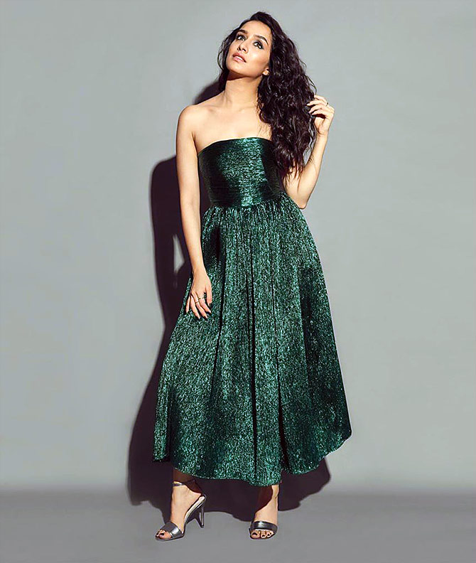 Left Or Right? Which Green Shimmery Outfit Of Shraddha Kapoor Would You Steal? - 1