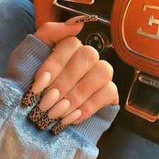 Manicure Ideas From Kylie Jenner That Are Worth Copying, Take Inspiration - 3