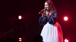 Neha Kakkar Wins The Hearts Of Fans At Dubai During A Concert: Read More